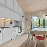 84236-ebeltoft-oreflak-63-b