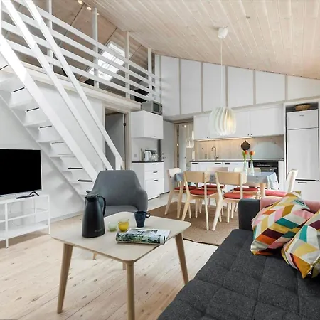 84236-ebeltoft-oreflak-63-b * Ebeltoft